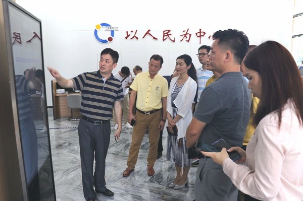橫崗街道工商聯（商會）領導、企業家蒞臨康利城考察